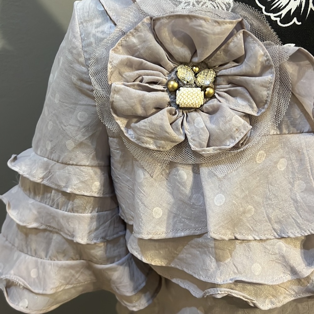 Boutique Top - Picture 2 of 6